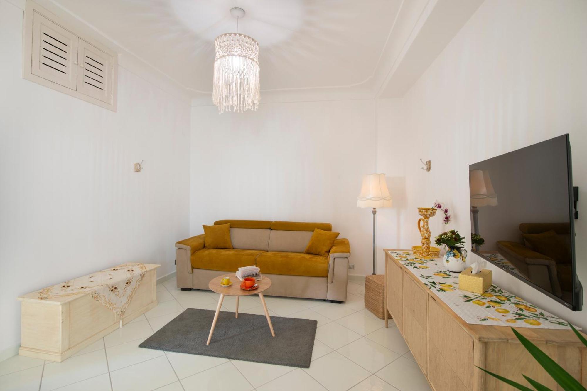 Aria Di Mare,Near Elevator, Few Steps, Parking, Garden Apartment Позитано Екстериор снимка
