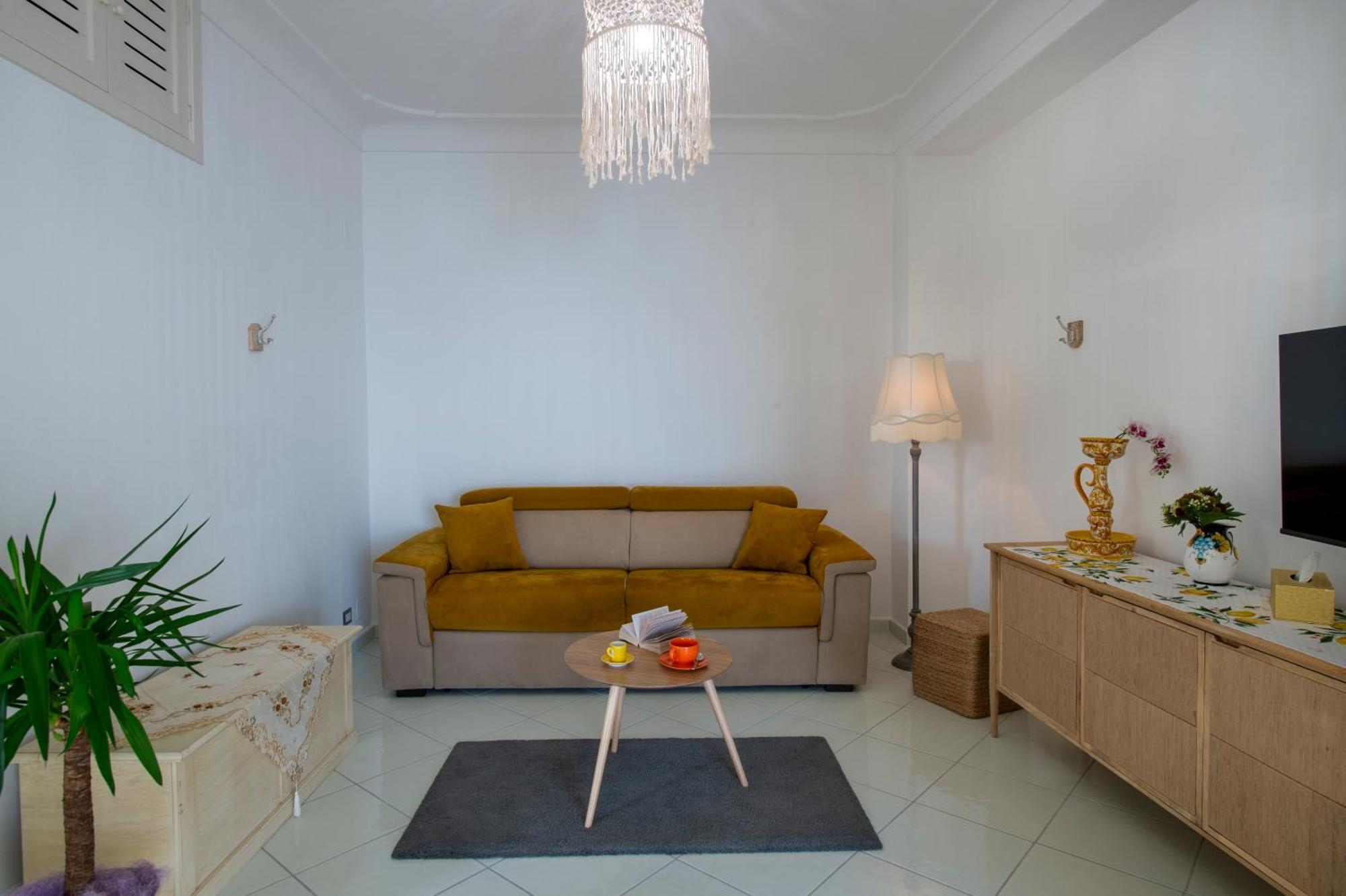 Aria Di Mare,Near Elevator, Few Steps, Parking, Garden Apartment Позитано Екстериор снимка