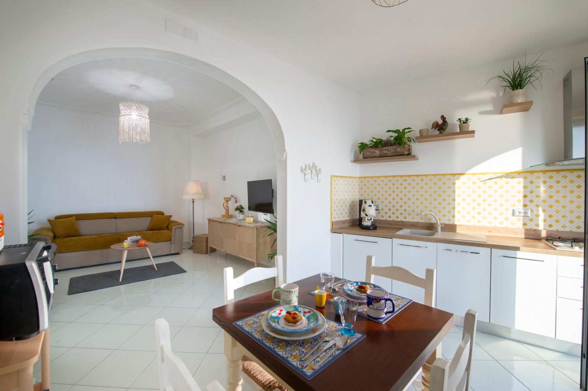 Aria Di Mare,Near Elevator, Few Steps, Parking, Garden Apartment Позитано Екстериор снимка